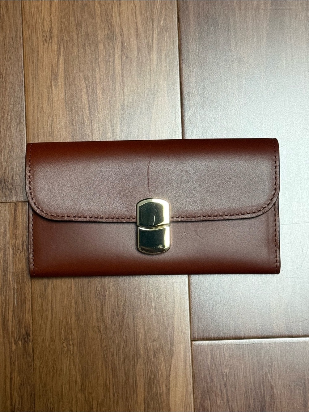 Sezane smooth brown leather wallet